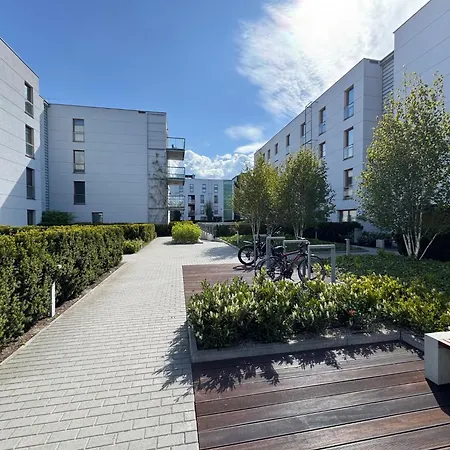 Familijny Na Nadmorskim Dworze W Brzeznie Апартаменты *