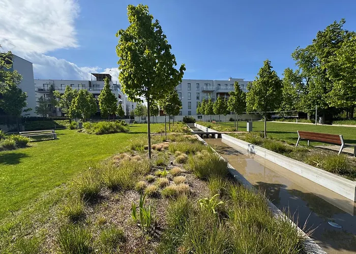 Familijny Na Nadmorskim Dworze W Brzeznie * غدانسك